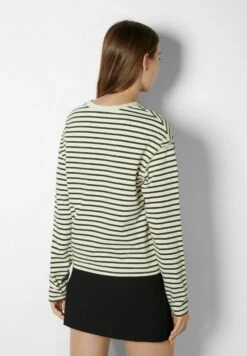 BERSHKA Boxy Fit - T-Shirt À Manches Longues - Green -Next Soldes ee902ec667654a579f5cdeb81b73576d