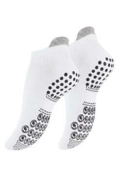 Rutschfeste 3 Paar Für Yoga Und Pilates - Chaussettes - Weiss -Next Soldes efb98b50e98a472a869842934502dd1c