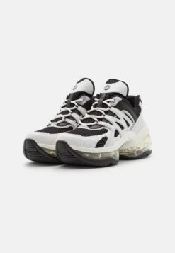 MICHAEL Michael Kors Olympia Sport Trainer - Baskets Basses - Black/Optic White 11 MICHAEL Michael Kors Olympia Sport Trainer - Baskets Basses - Black/Optic White -Next Soldes f1a292de6a1244fc98f81628b90d41e8
