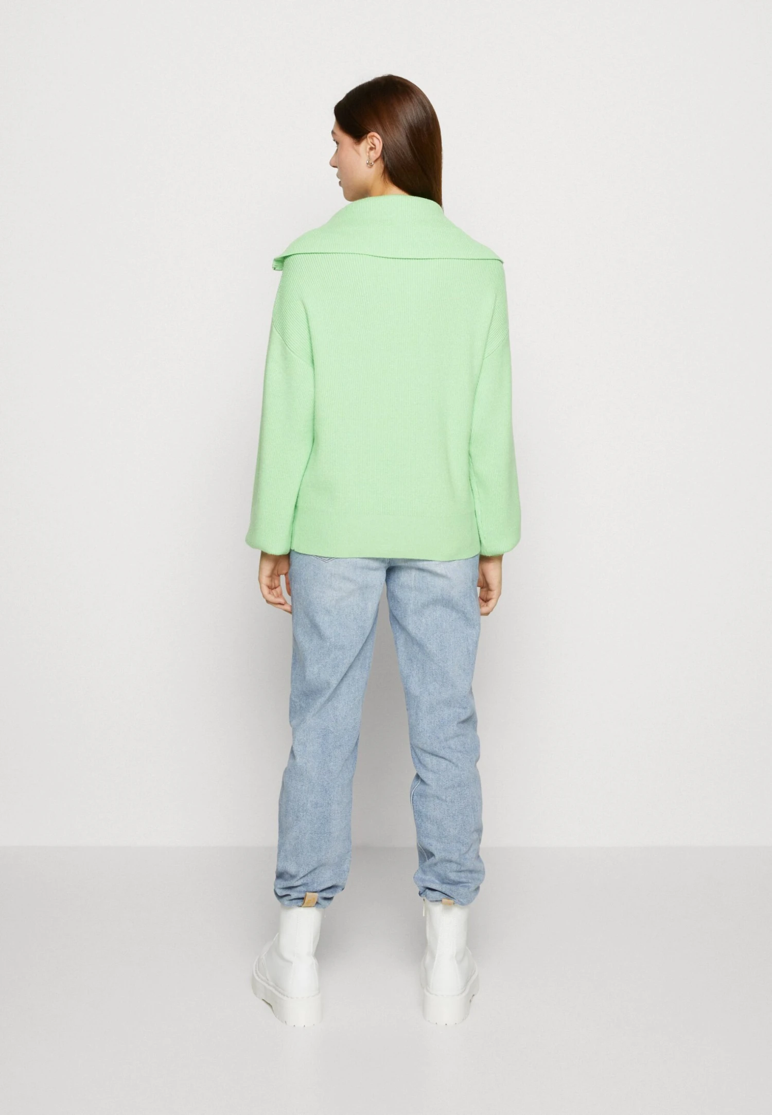 YAS Ls Zip Noos - Pullover - Summer Green 5 YAS Ls Zip Noos - Pullover - Summer Green – Image 3