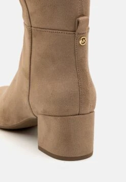 MICHAEL Michael Kors Braden Mid Boot - Cuissardes - Camel -Next Soldes f25729f567e2429b9f73b9c418a3f925