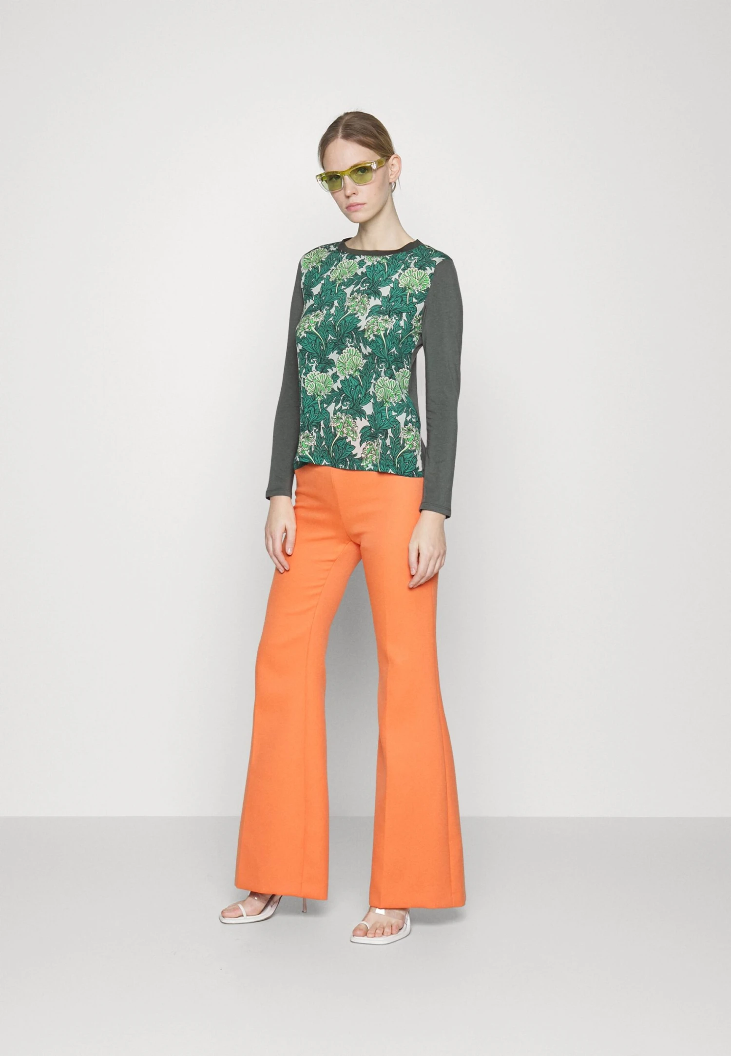 Pere - T-Shirt À Manches Longues - Verde Scuro 4 Pere - T-Shirt À Manches Longues - Verde Scuro – Image 2