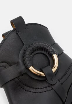 See By Chloé Hana - Santiags - Black -Next Soldes f3915aeedf9b456586df5b71f4e032d5