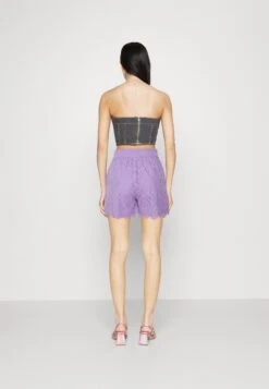 Yasholi - Short - Flieder 9 Yasholi - Short - Flieder -Next Soldes f47049756ad54ef0b055dfc7304a6893