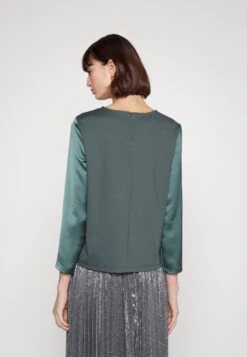 Chic - T-Shirt À Manches Longues - Verde Scuro 9 Chic - T-Shirt À Manches Longues - Verde Scuro -Next Soldes f5e911ce7423463aa198c0809e50ff2f