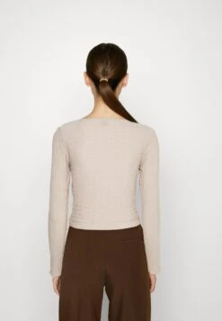 BDG Urban Outfitters Shea Textured Hook And Eye - Gilet - Cream 9 BDG Urban Outfitters Shea Textured Hook And Eye - Gilet - Cream -Next Soldes f6c85499801f4153a6ab981d87b488b3