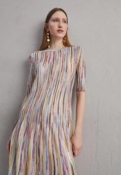 Missoni Dress - Robe Pull - Multicolor -Next Soldes f7e8911350f2497fb6f7b3b0801f1071