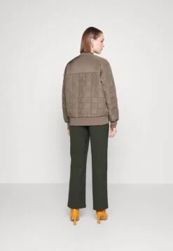 Esmé Studios Espetra Bomber Jacket - Blouson Bomber - Brown 10 Esmé Studios Espetra Bomber Jacket - Blouson Bomber - Brown -Next Soldes f908f42526a64bf994ad93b5ad236e37