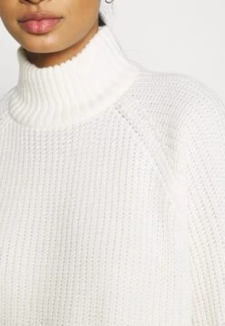 Noisy May Nmtimmy Highneck Noos - Pullover - Sugar Swizzle -Next Soldes fa8253e87a3b46338941c822798c3015