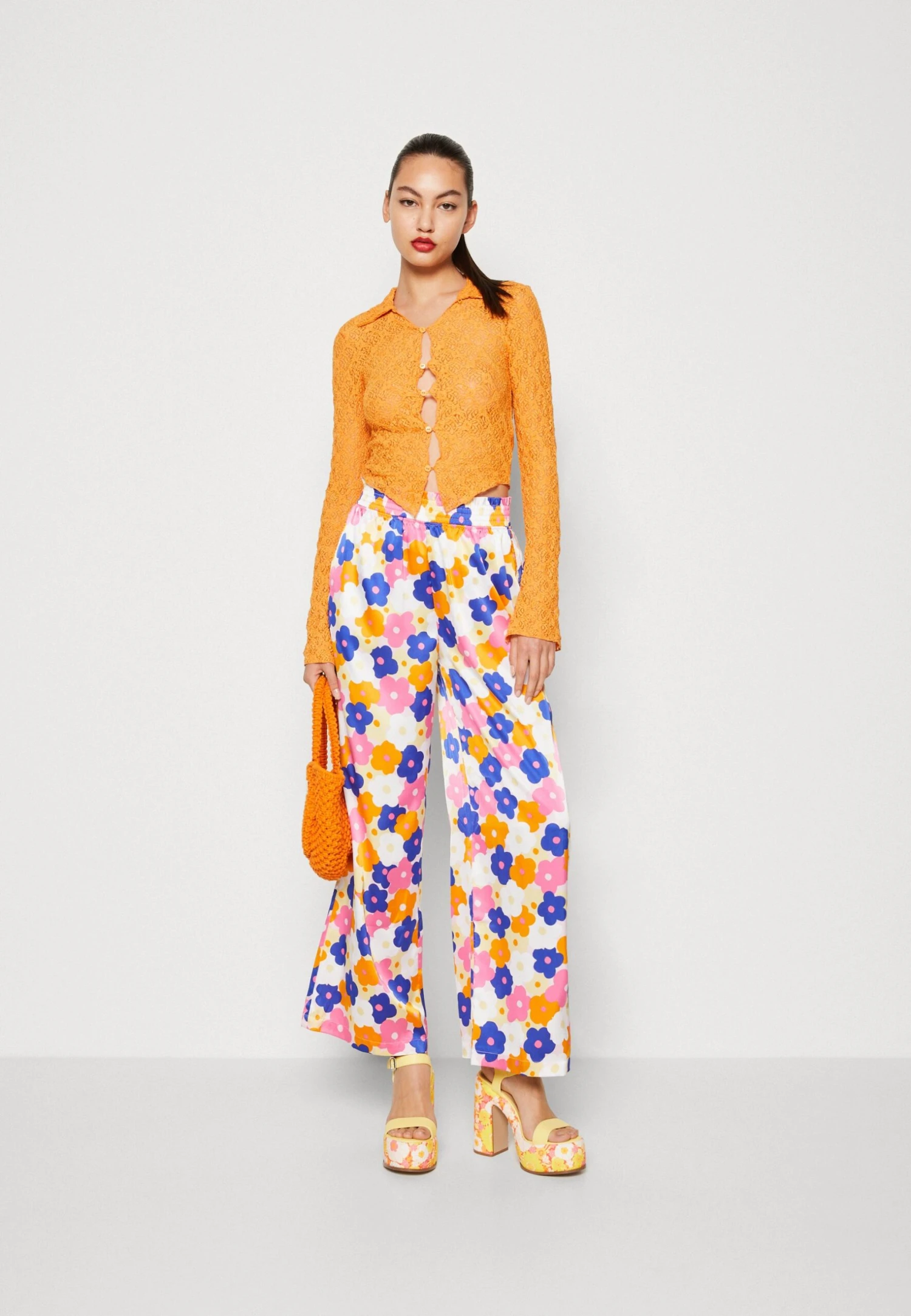 Monki Pantalon Classique - Pink Light 4 Monki Pantalon Classique - Pink Light – Image 2