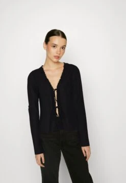 WEEKDAY Frill Long Sleeve - Gilet - Black