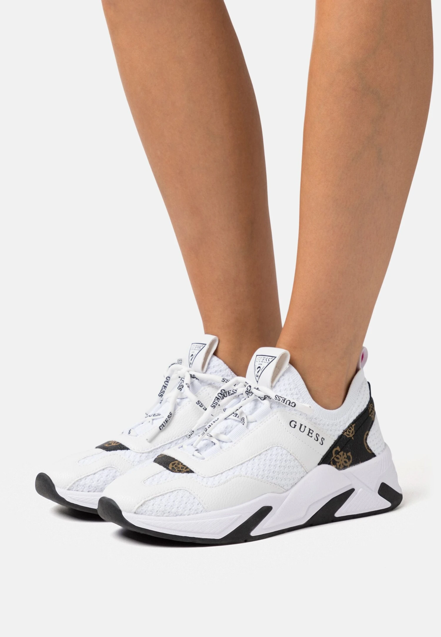 Guess Geniver - Baskets Basses - White 3 Guess Geniver - Baskets Basses - White