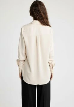 DeFacto Chemisier - Beige 8 DeFacto Chemisier - Beige -Next Soldes ff15a55a1c384179b15c511a04583cb4