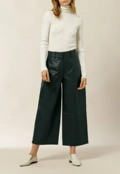 IVY OAK Lila - Pantalon En Cuir - Iris Leaf 11 IVY OAK Lila - Pantalon En Cuir - Iris Leaf -Next Soldes ff8735da9347460faefaa0bc1e39f5df