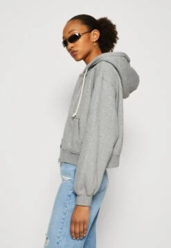 WEEKDAY Volume Zip Hoodie - Sweat Zippé - Mid Grey Melange 11 WEEKDAY Volume Zip Hoodie - Sweat Zippé - Mid Grey Melange -Next Soldes ffeb8daabcc347d99cf7ea4724a156da