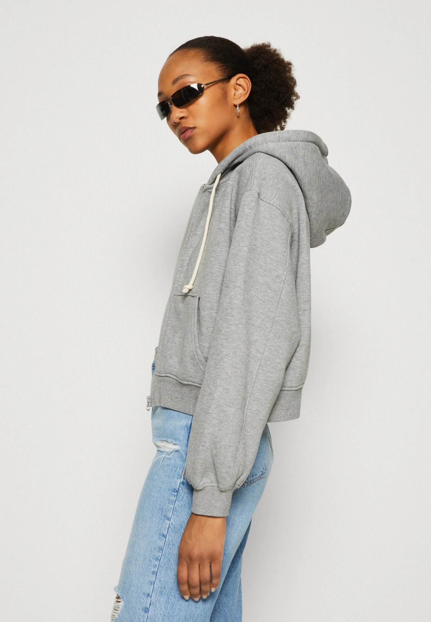 WEEKDAY Volume Zip Hoodie - Sweat Zippé - Mid Grey Melange 6 WEEKDAY Volume Zip Hoodie - Sweat Zippé - Mid Grey Melange – Image 4